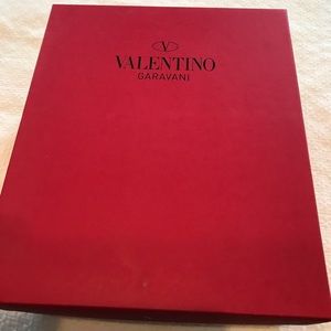 Valentino box